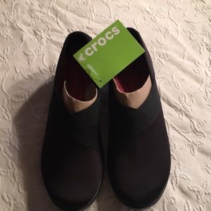 Crocs Women’s Size 10 NEW w/tags